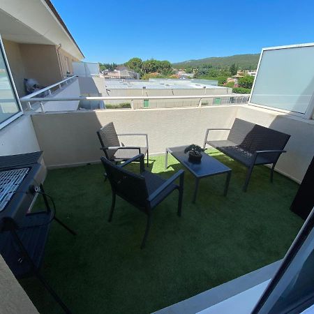 Studio Brignoles Piscine Emplacement Ideal ภายนอก รูปภาพ